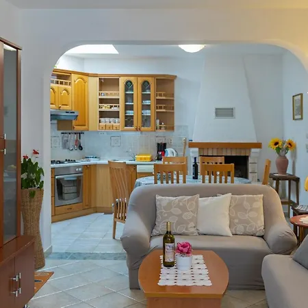 Balic - Zf Hvar Gostinjska kuća Hvar Town