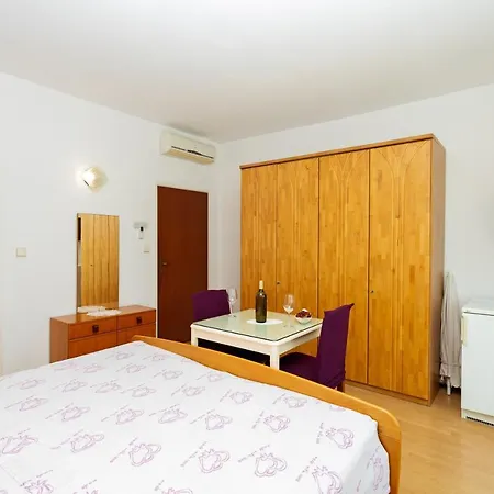 Balic - Zf Hvar Penzion 3*