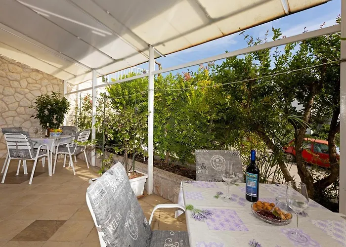 Balic - Zf Hvar Guest house