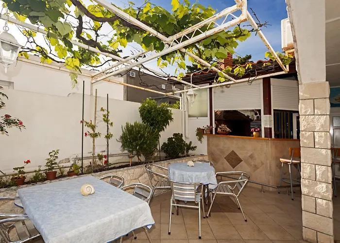 Guest house Balic - Zf Hvar