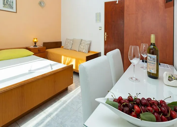 Guest house Balic - Zf Hvar