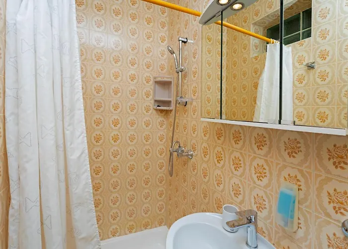 Guest house Balic - Zf Hvar