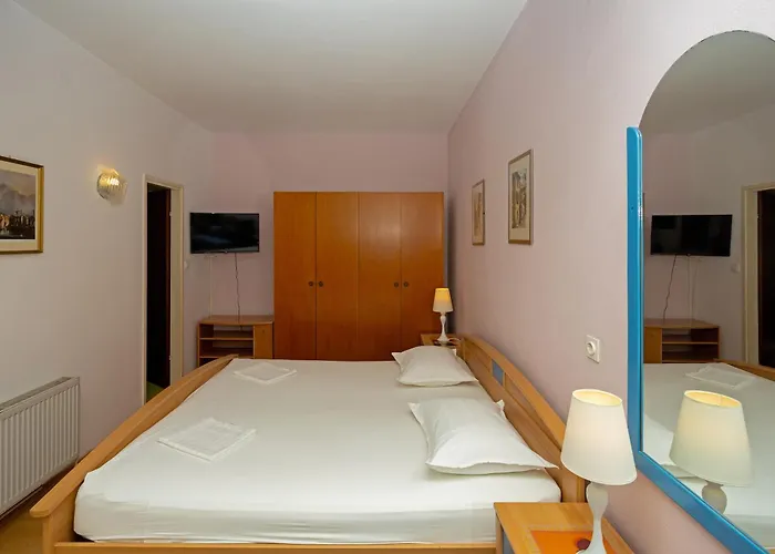 Guest house Balic - Zf Hvar