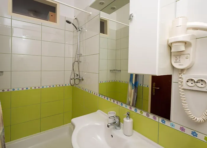 Balic - Zf Hvar Guest house