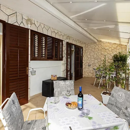 Balic - Zf Hvar بيت ضيافة