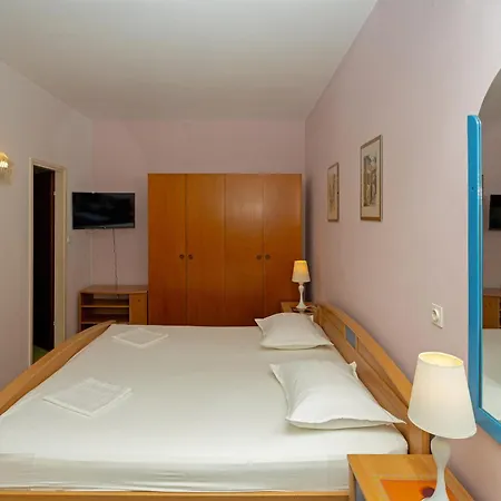 Affittacamere Balic - Zf Hvar