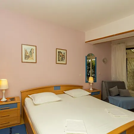 Affittacamere Balic - Zf Hvar 3*