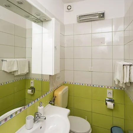 Balic - Zf Hvar Affittacamere 3*