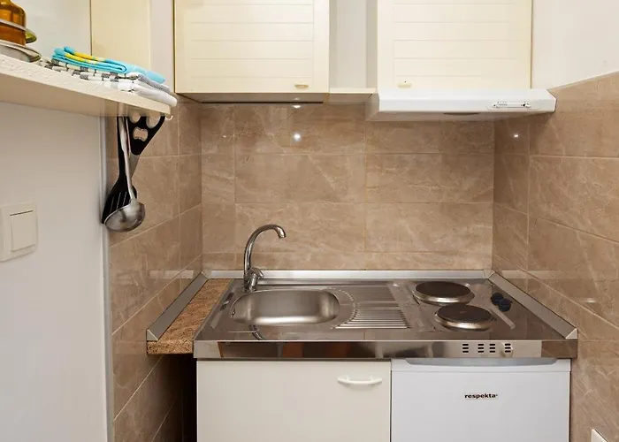 Balic - Zf Hvar חוואר